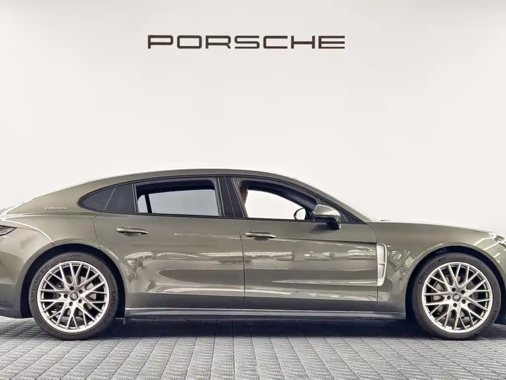 Porsche Panamera — миниатюра 5