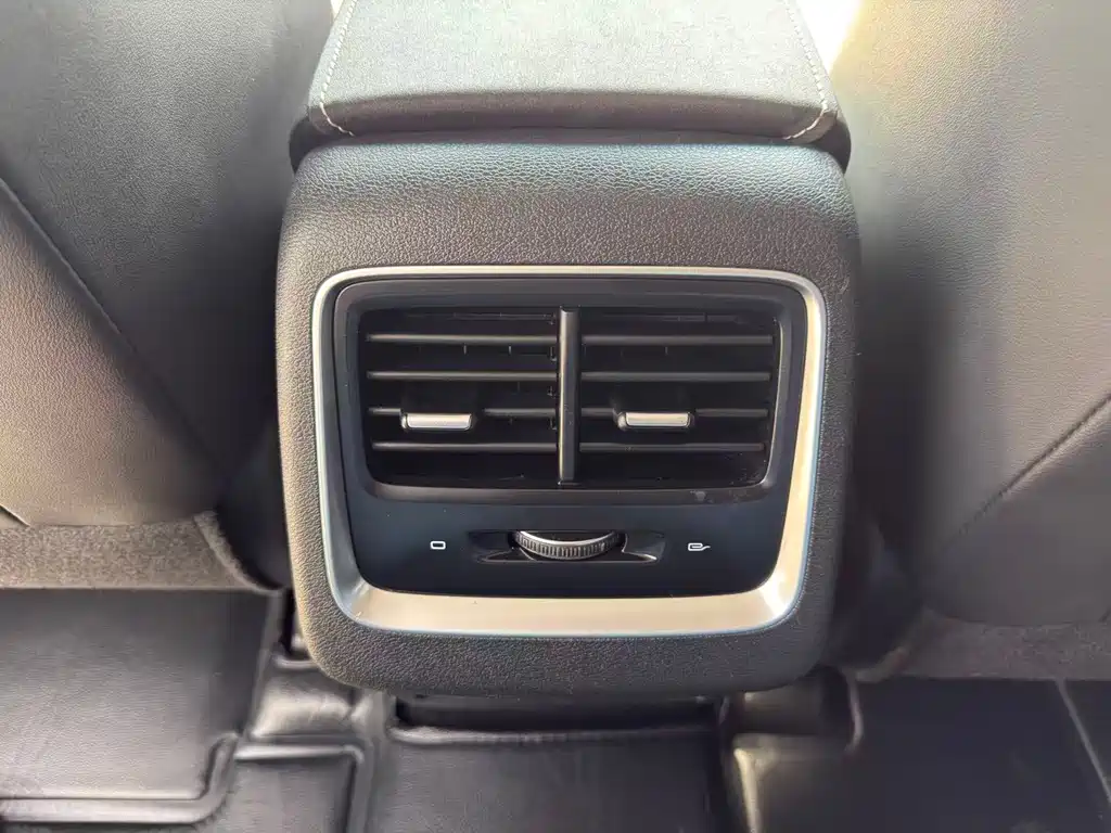 GEELY AUTOMOBILE BOYUE