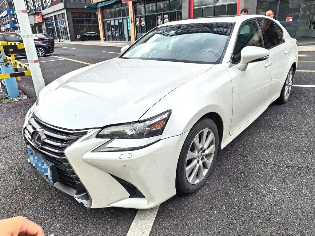 Lexus GS