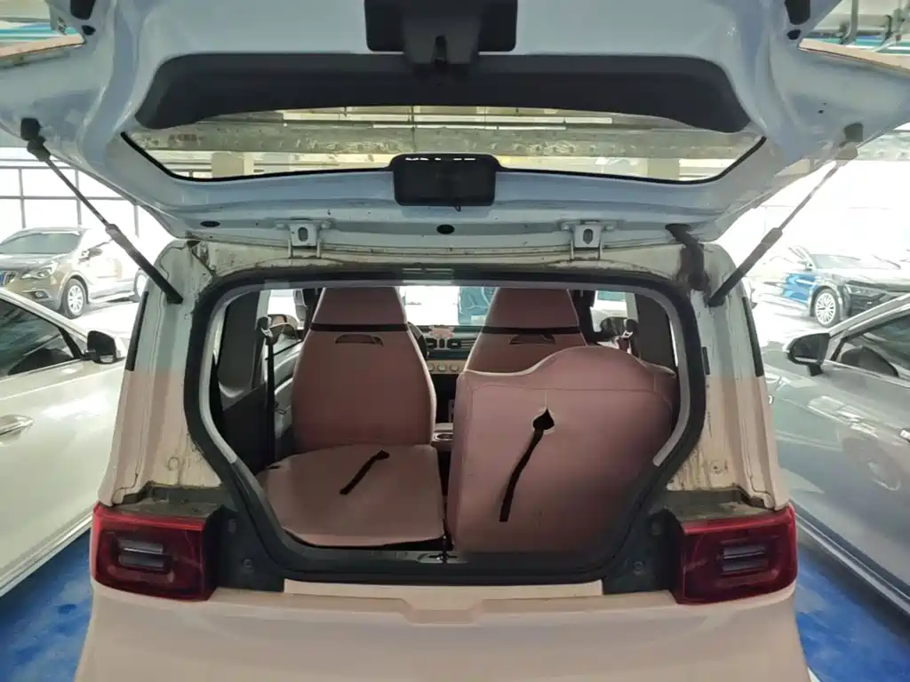 Wuling MINIEV — миниатюра 15