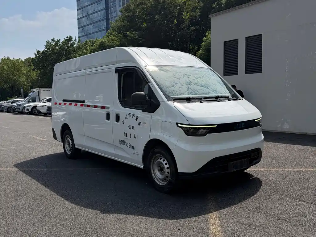 JMC E-Fushun — миниатюра 3