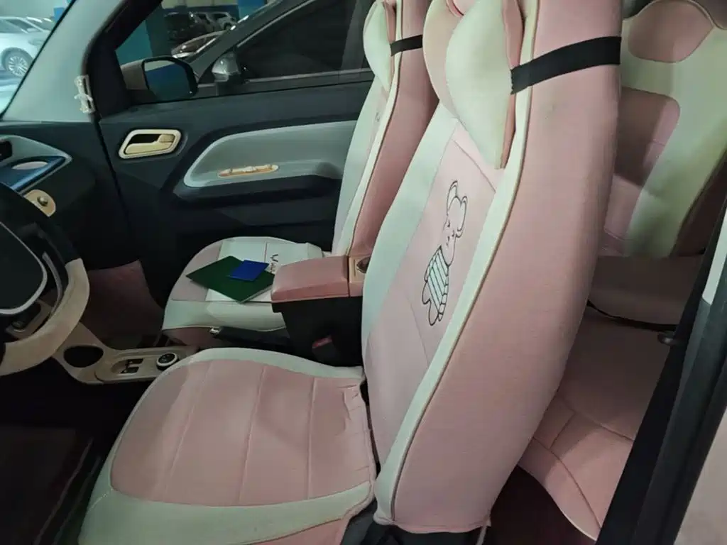 Wuling MINIEV — миниатюра 13