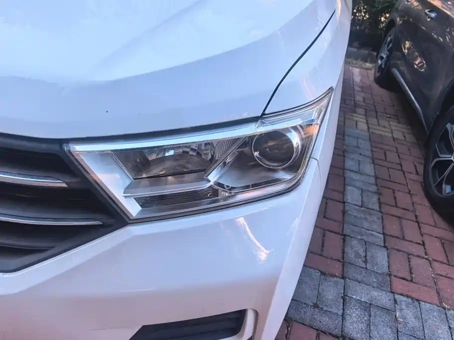 Wuling Hongguang — миниатюра 5