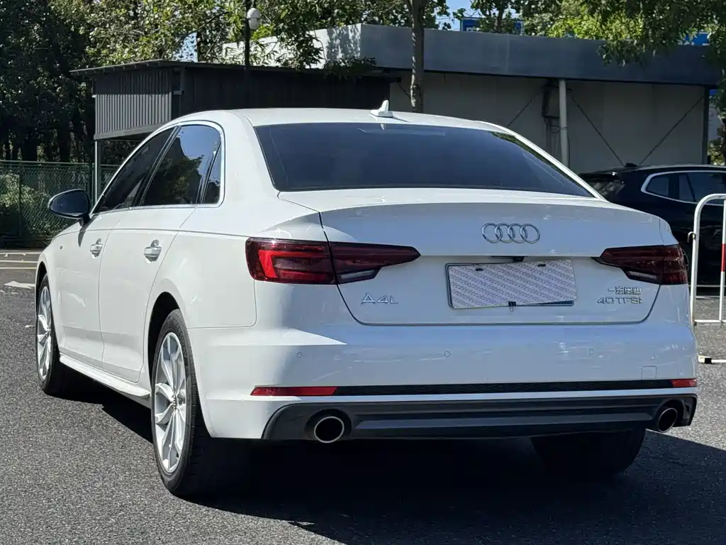 Audi A4L — миниатюра 3