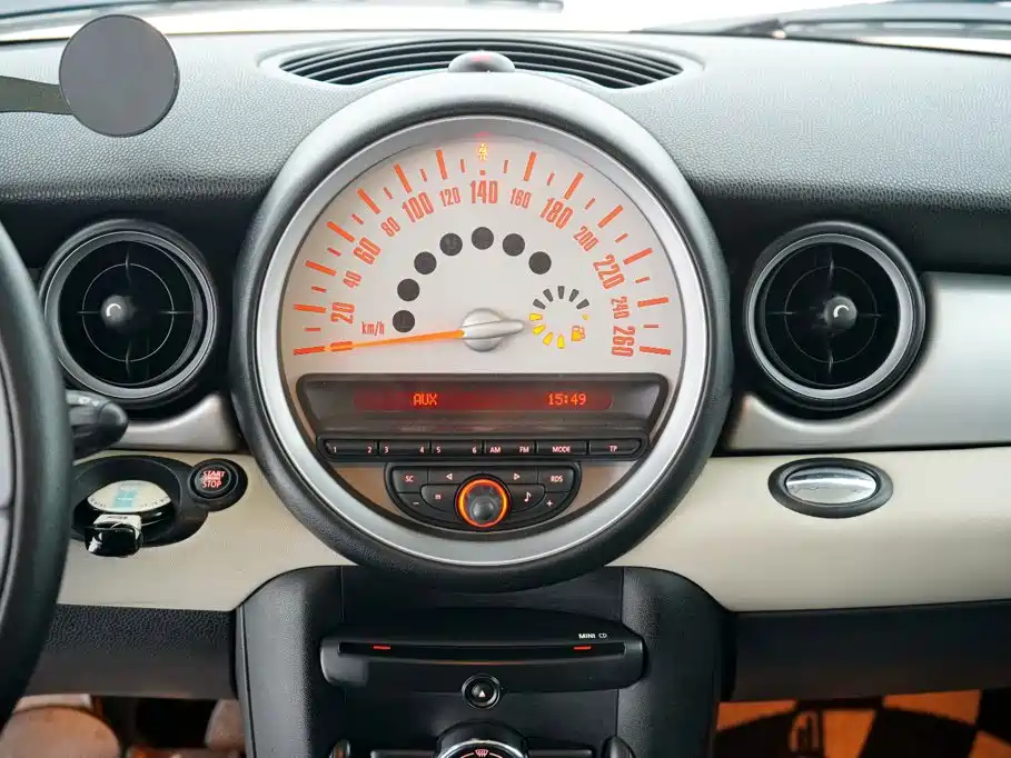 MINI Mini Clubman — миниатюра 17