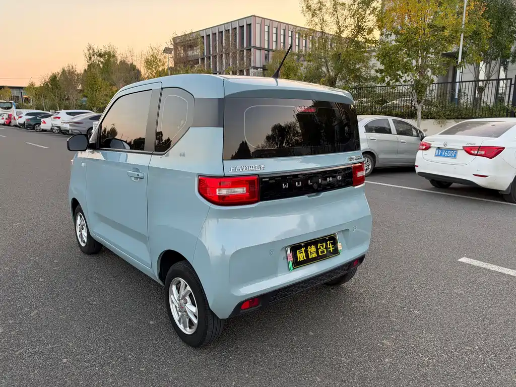 Wuling MINIEV — миниатюра 5