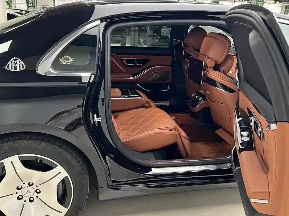 Mercedes-Benz S-Class — миниатюра 12