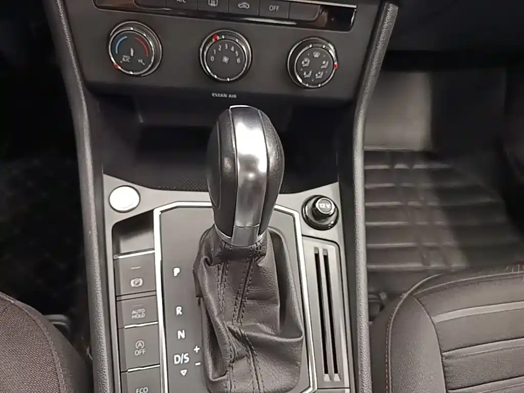 Volkswagen Lavida — миниатюра 14