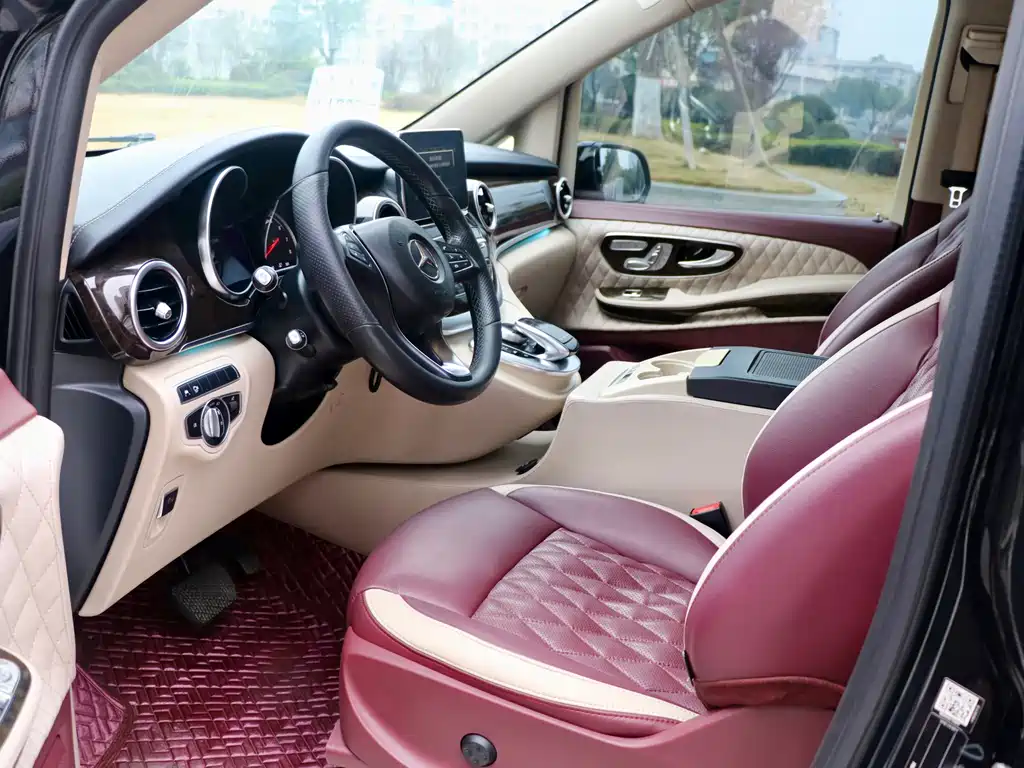 Mercedes-Benz V-Class V 2018 V 260 L Luxury Long Wheelbase VI