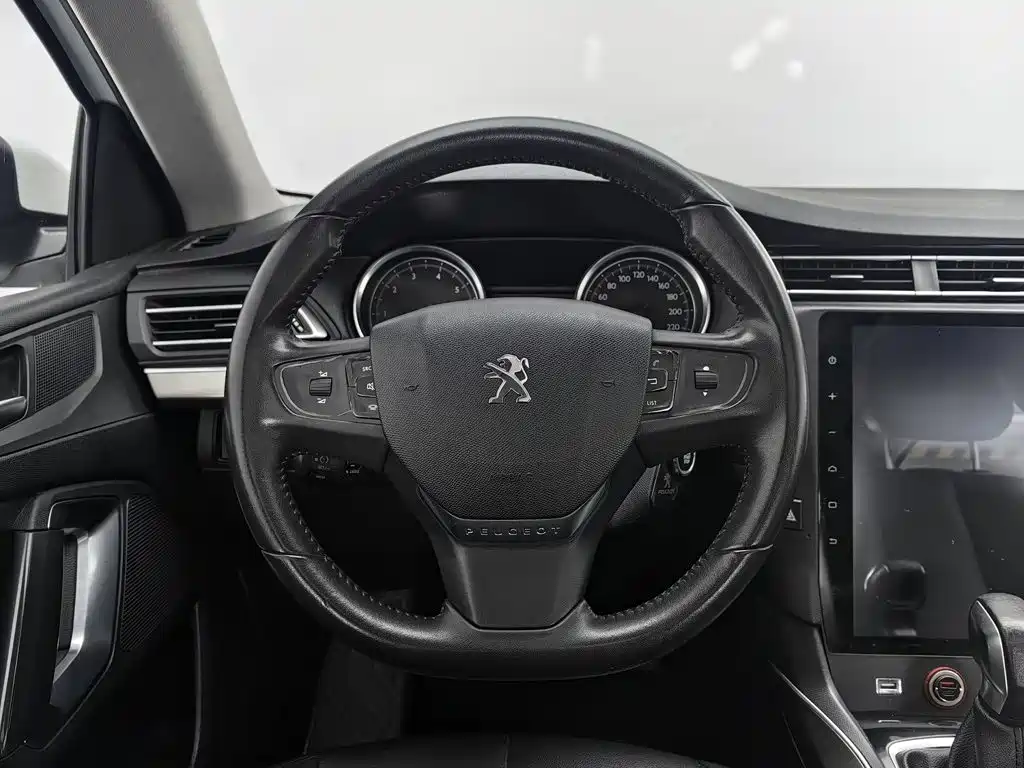Peugeot 408 — миниатюра 11