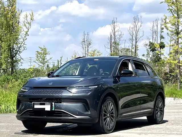 ZERO-RUNNING CAR ZERO RUN C11 2024