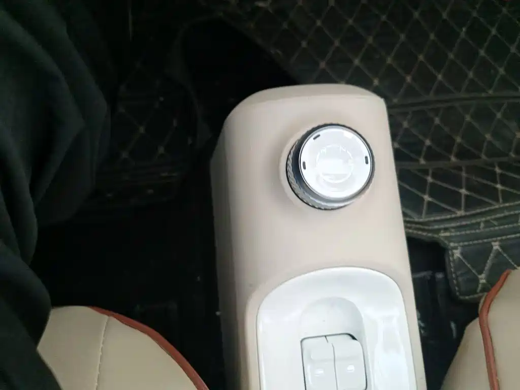 Wuling MINIEV — миниатюра 14