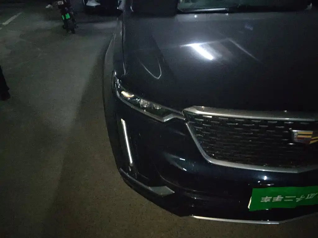 Cadillac XT6 — миниатюра 7