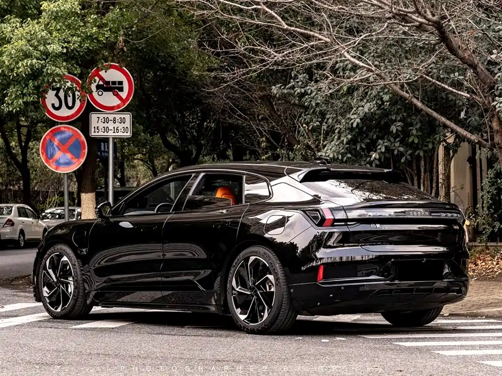 ZEEKR EXTREME KRYPTON 001