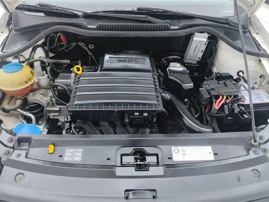 Volkswagen Polo 2016 1.6L AT Comfort