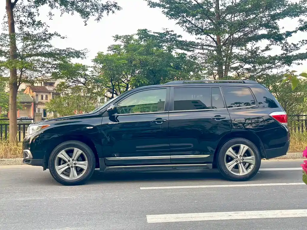 Toyota Highlander — миниатюра 10
