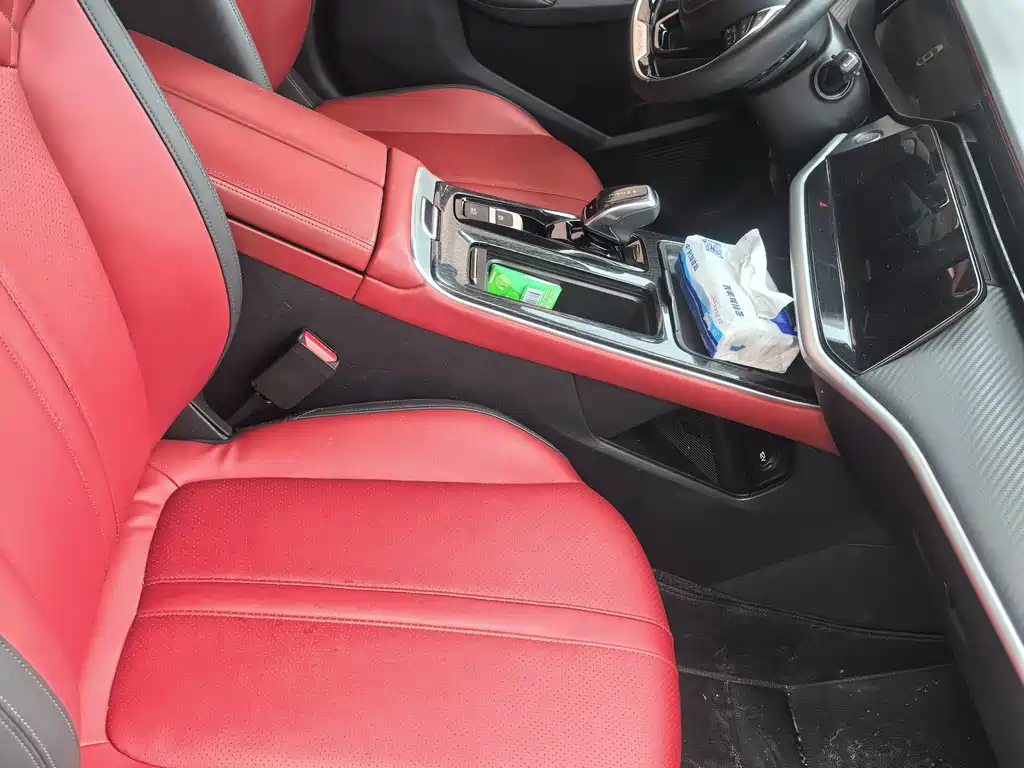 Dongfeng Aeolus Yixuan Max MAX 2021 1.5T