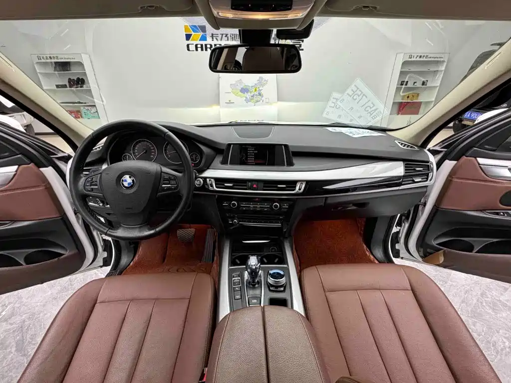 BMW X5 (Import) — миниатюра 11