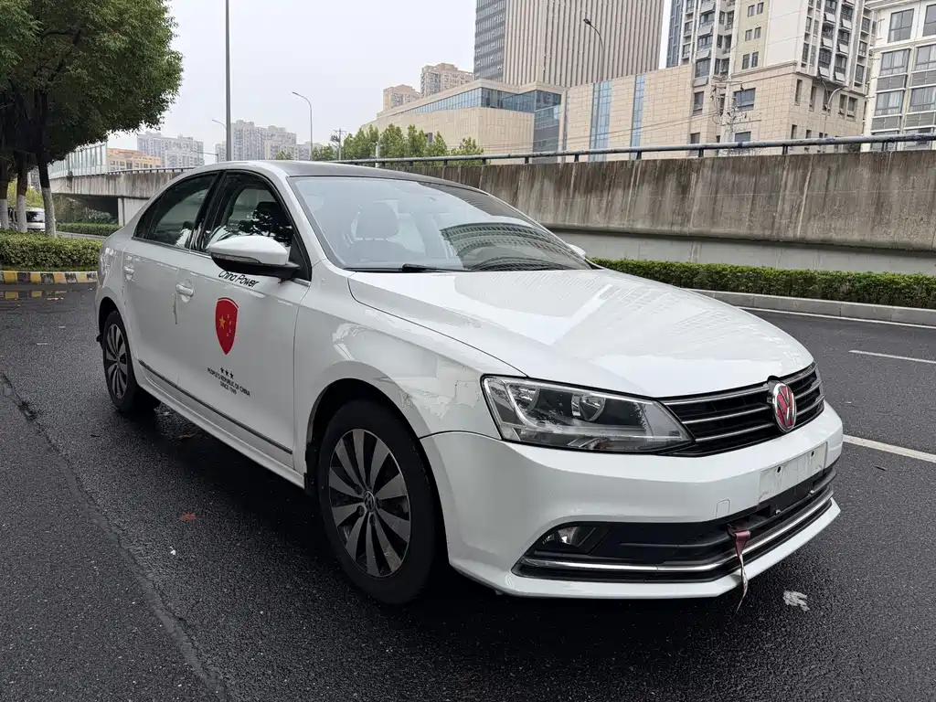 Volkswagen Sagitar — миниатюра 3