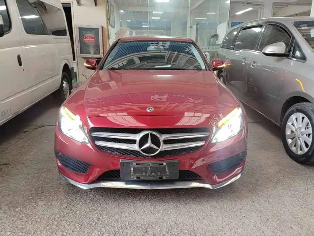 Mercedes-Benz C-Class — миниатюра 3
