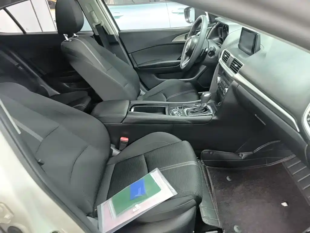 Mazda 3 Axela — миниатюра 25
