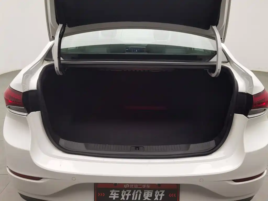 Buick Excelle — миниатюра 16