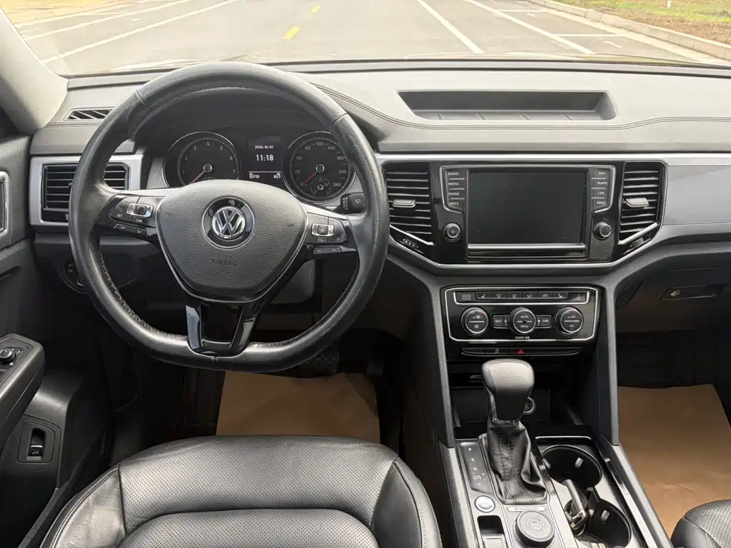 Volkswagen Teramont — миниатюра 8