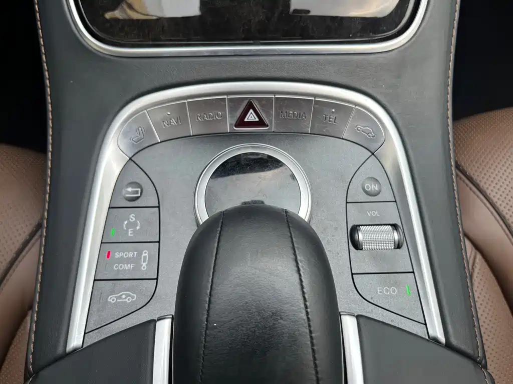 Mercedes-Benz S-Class — миниатюра 18