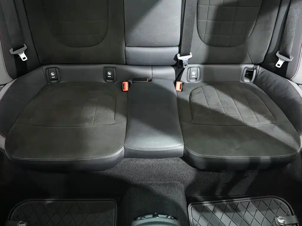 MINI Mini JCW Clubman — миниатюра 10