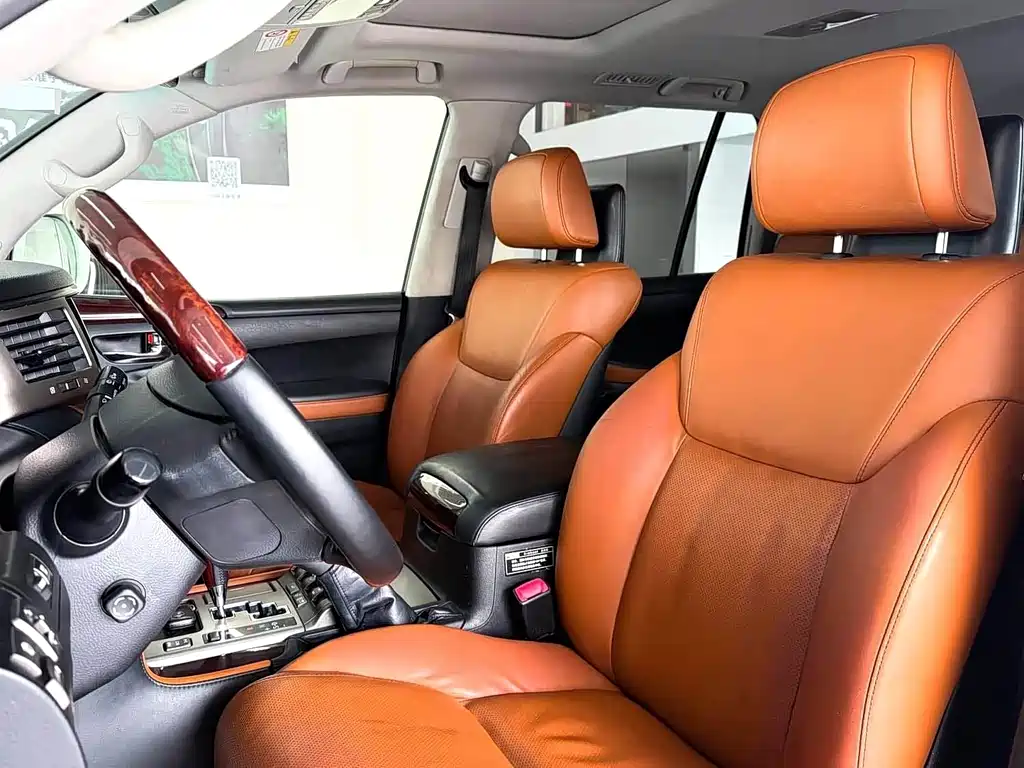 Lexus LX — миниатюра 8