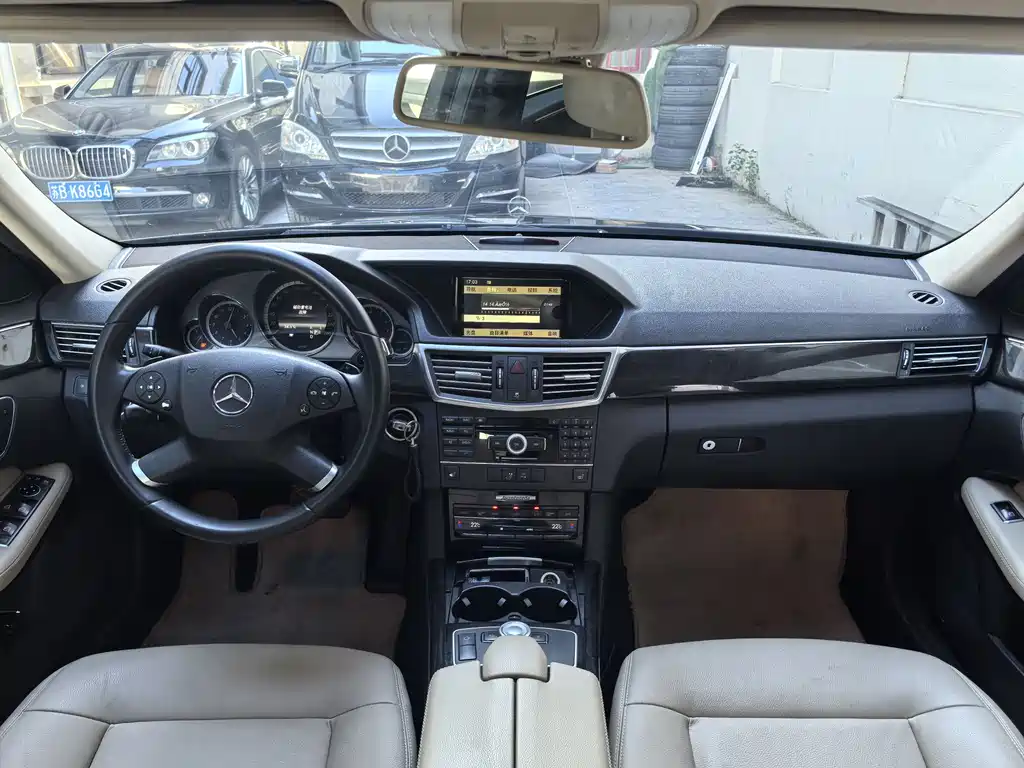 Mercedes-Benz E-Class E 2013 E 260 L CGI Fashion