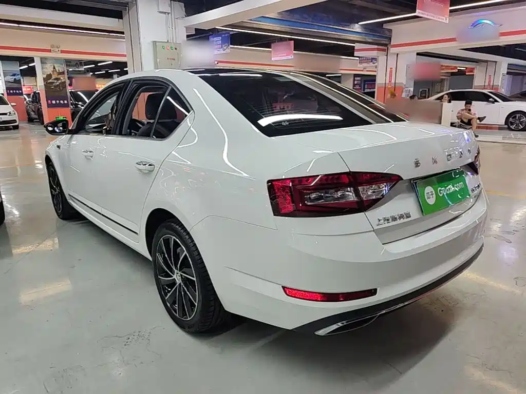 Skoda Octavia — миниатюра 5