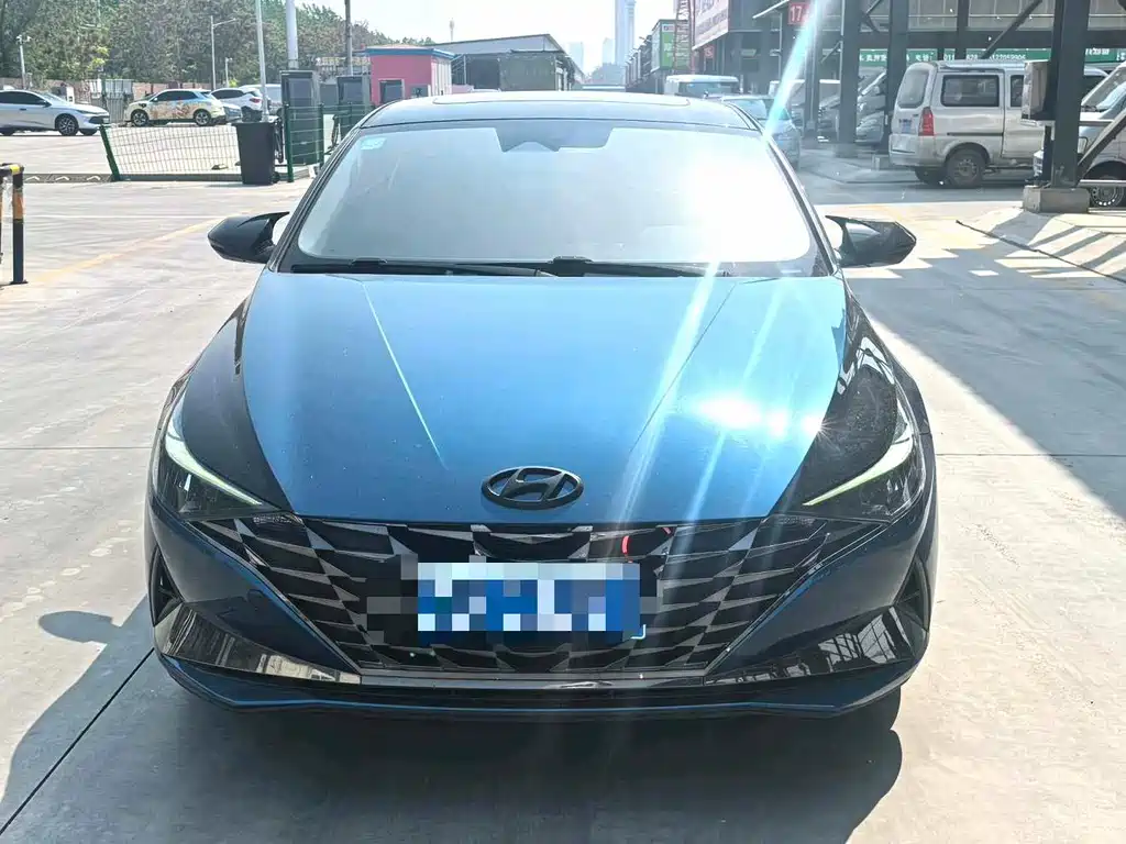 Hyundai Elantra — миниатюра 2