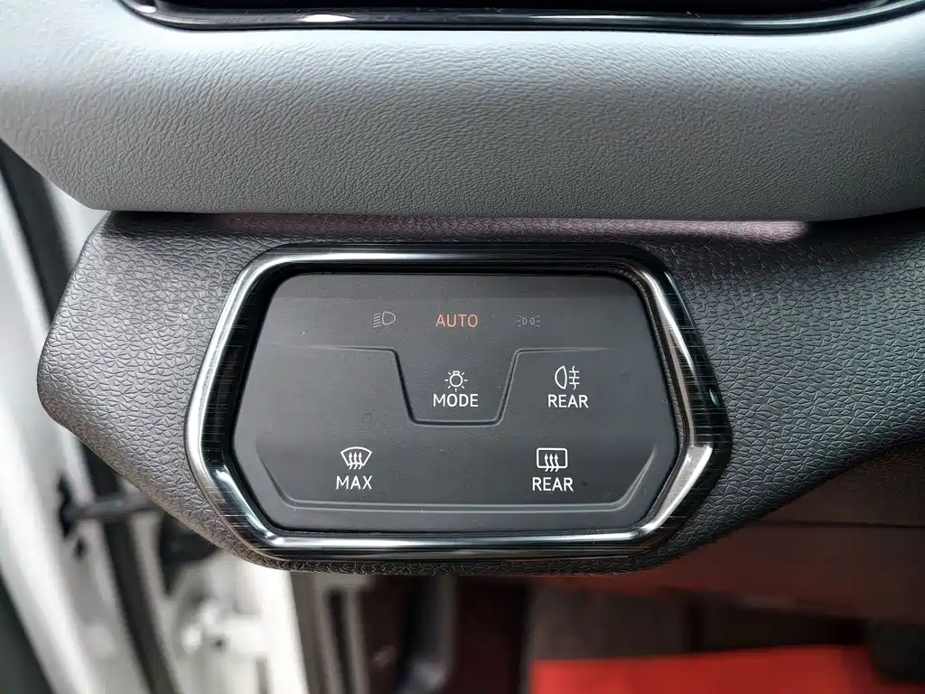 Volkswagen ID.4 X — миниатюра 23