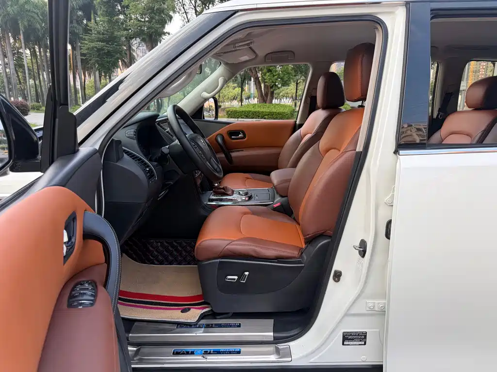 Nissan Patrol — миниатюра 15
