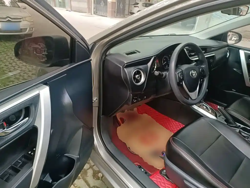 Toyota Corolla — миниатюра 12