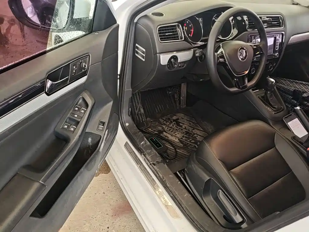 Volkswagen Sagitar — миниатюра 16