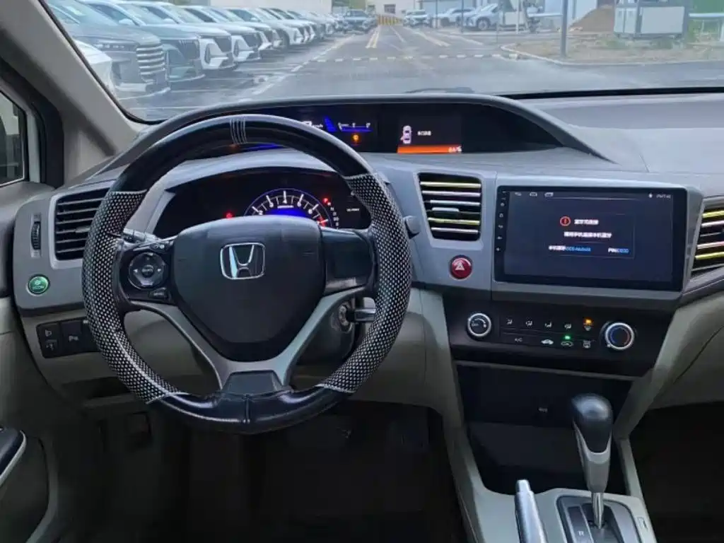 Honda Civic — миниатюра 8