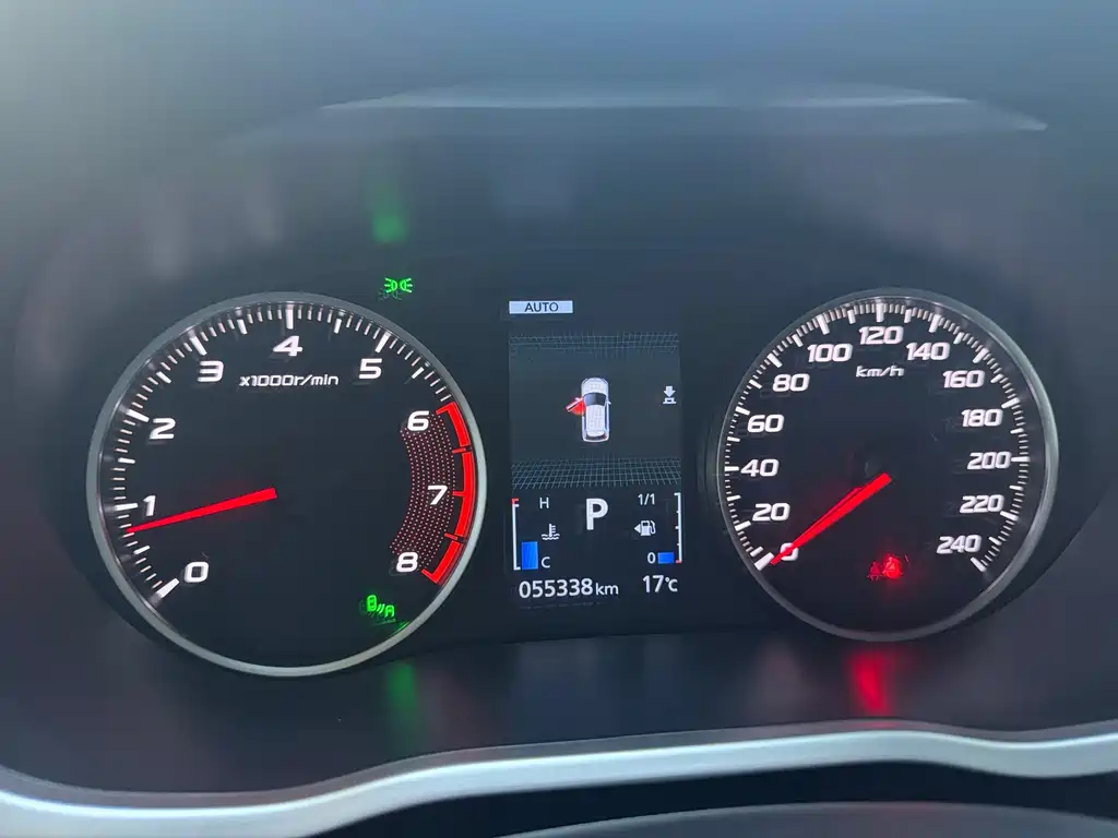 Mitsubishi Eclipse Cross — миниатюра 14