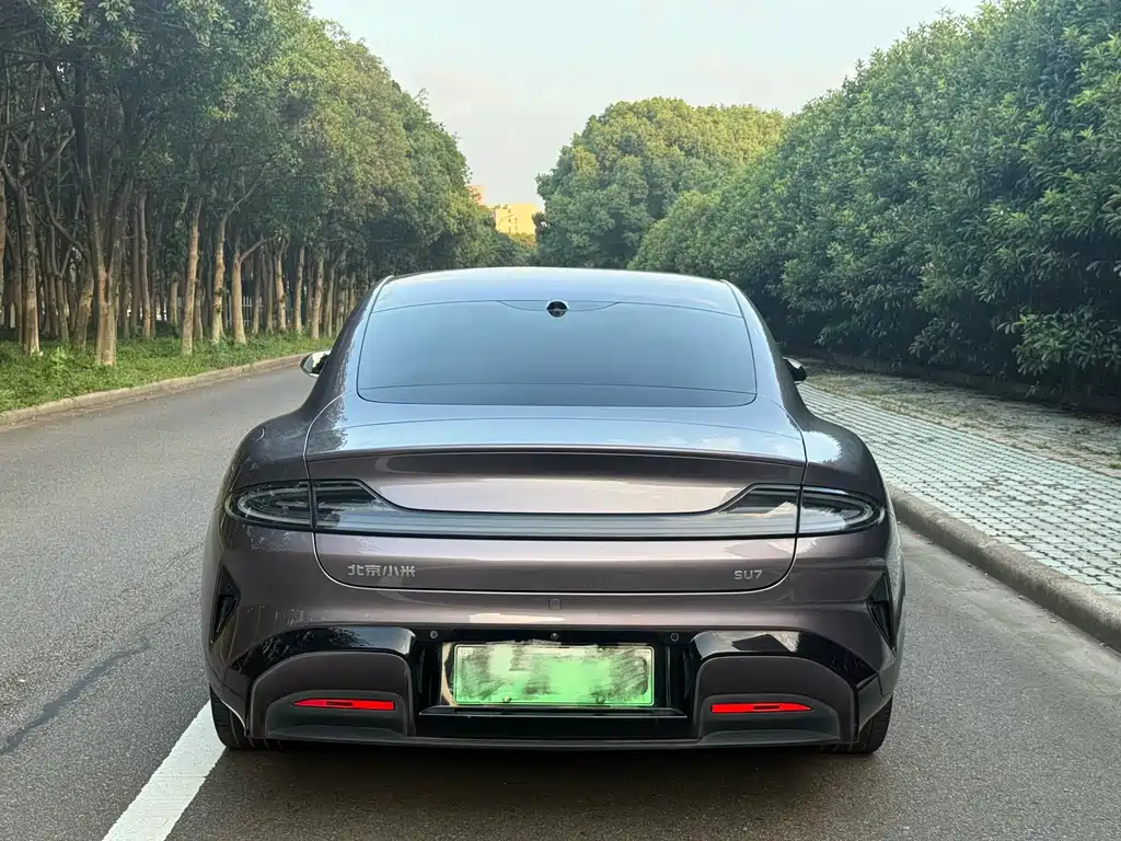Xiaomi SU7 — миниатюра 10