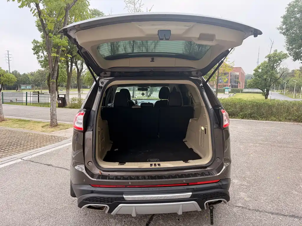 Ford Edge — миниатюра 14