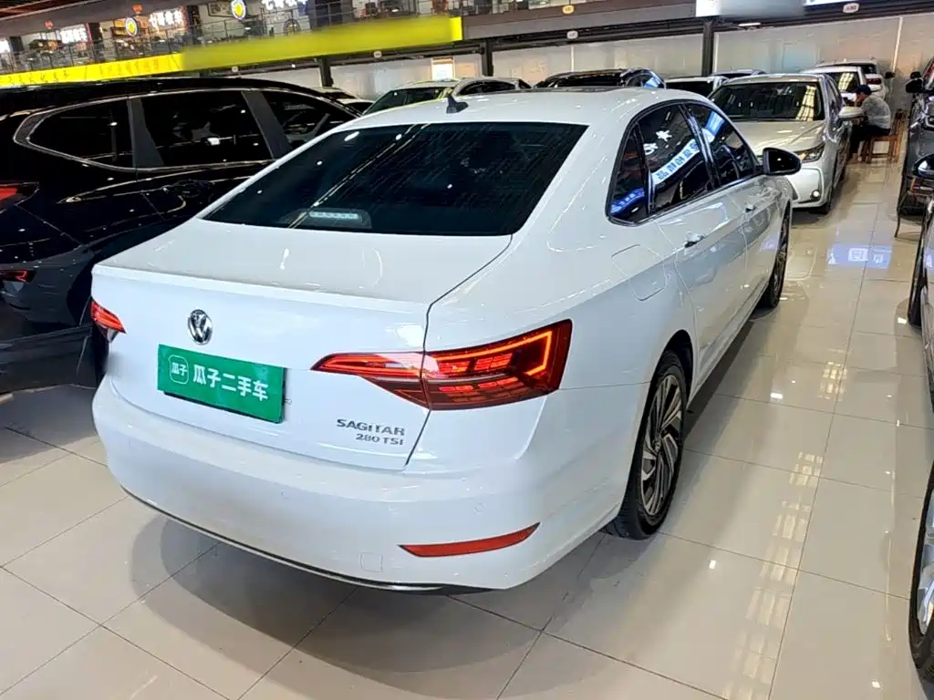Volkswagen Sagitar — миниатюра 7