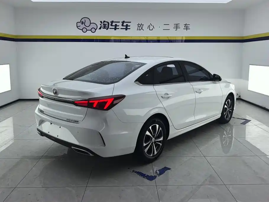 Changan Eado 2022 PLUS 1.6L GDI CVT Luxury