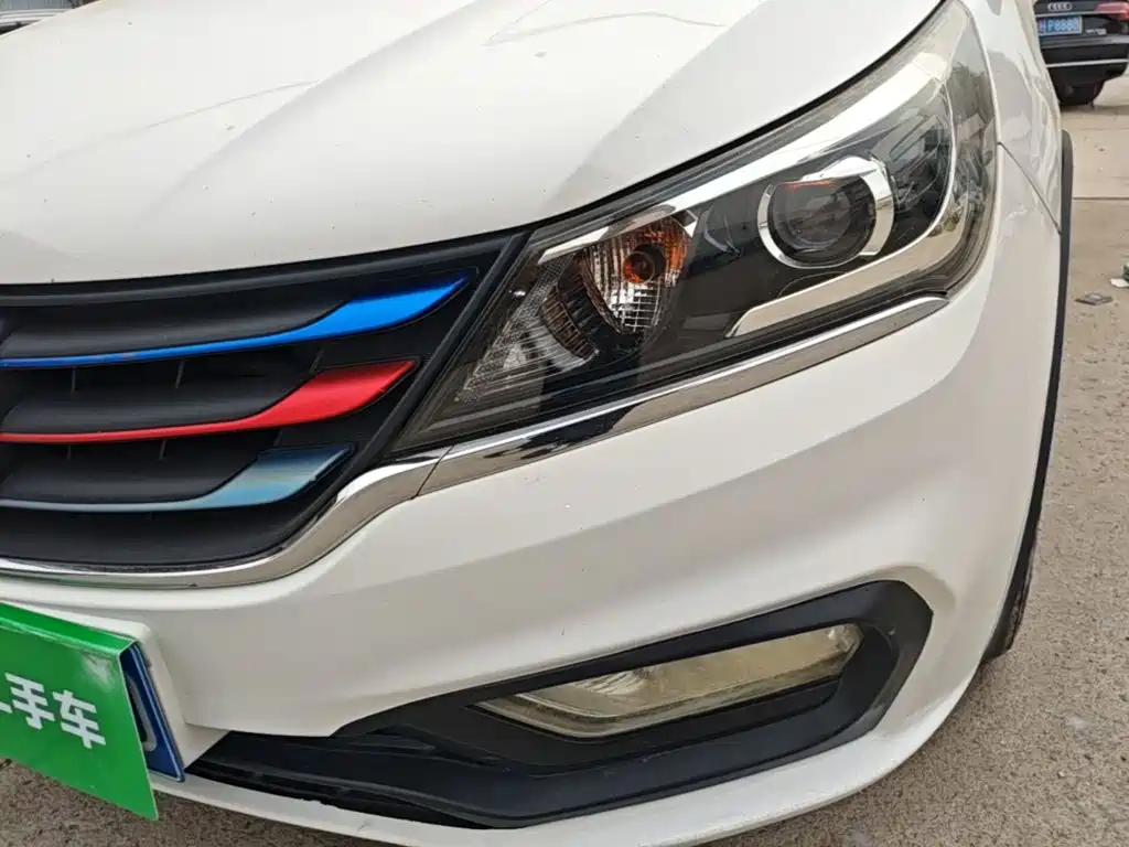 Baojun 310W — миниатюра 24