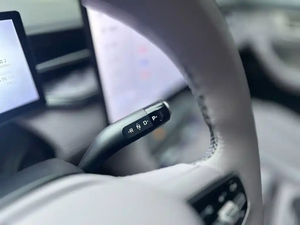 Roewe M7 DMH — миниатюра 11