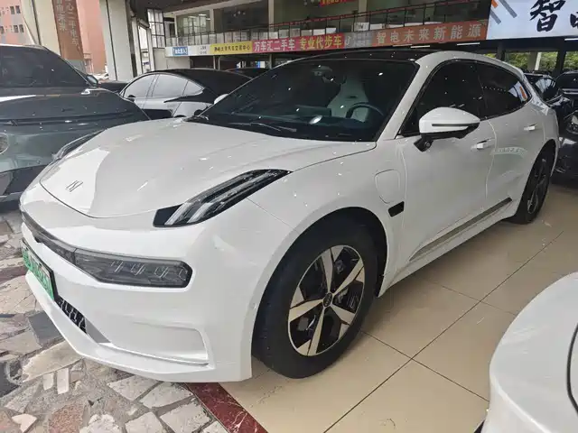 2024 Zeekr 001