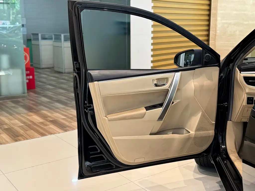 Toyota Corolla — миниатюра 7