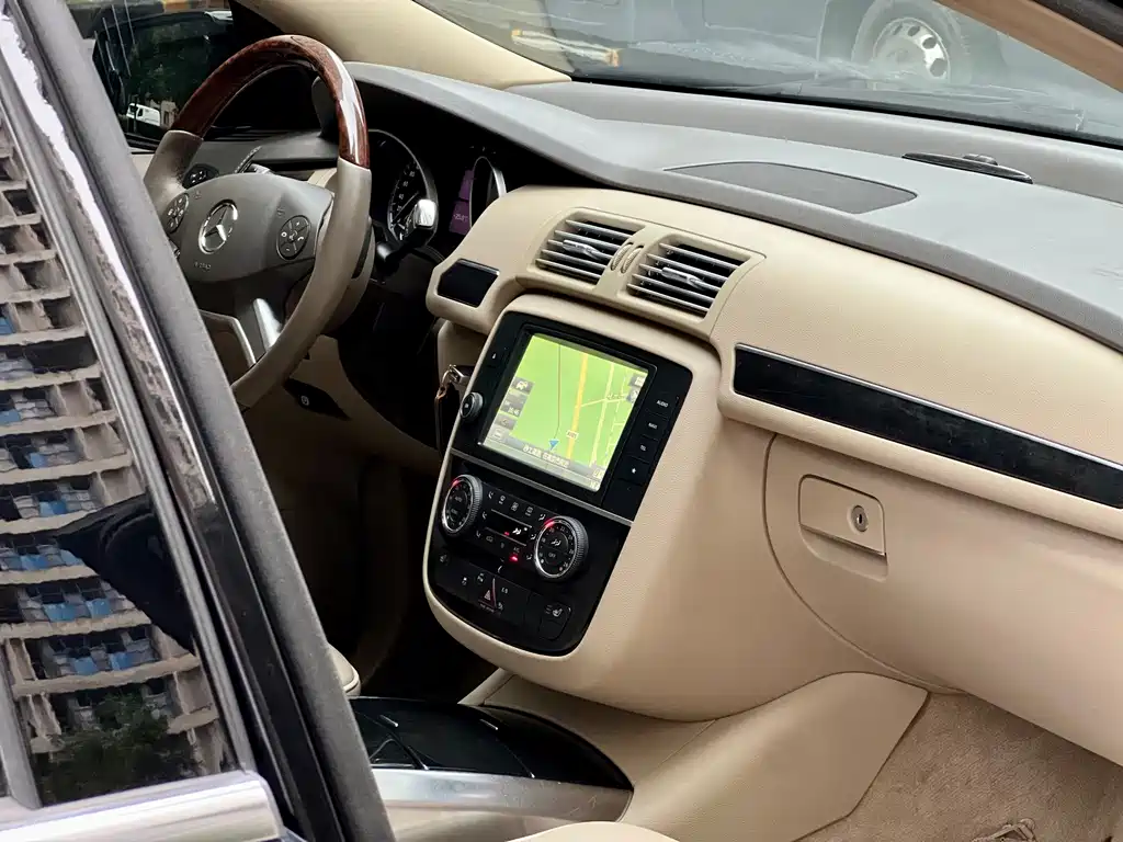 Mercedes-Benz R-Class — миниатюра 15