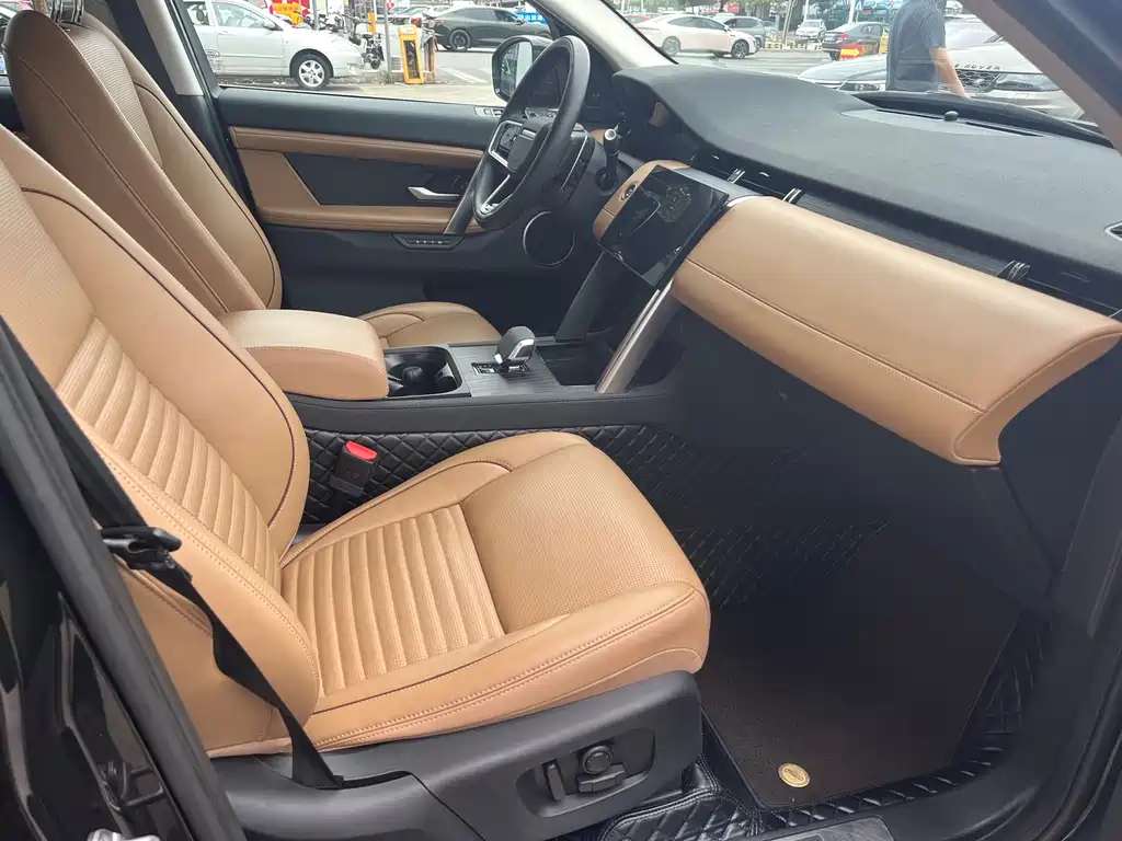 LAND ROVER DISCOVER SPORTS