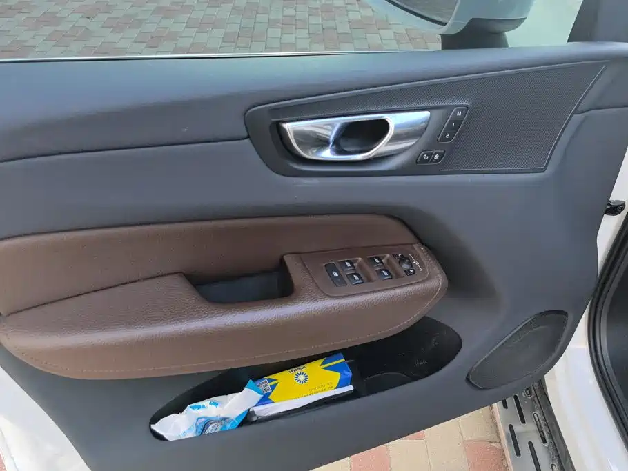 Volvo XC60 — миниатюра 7